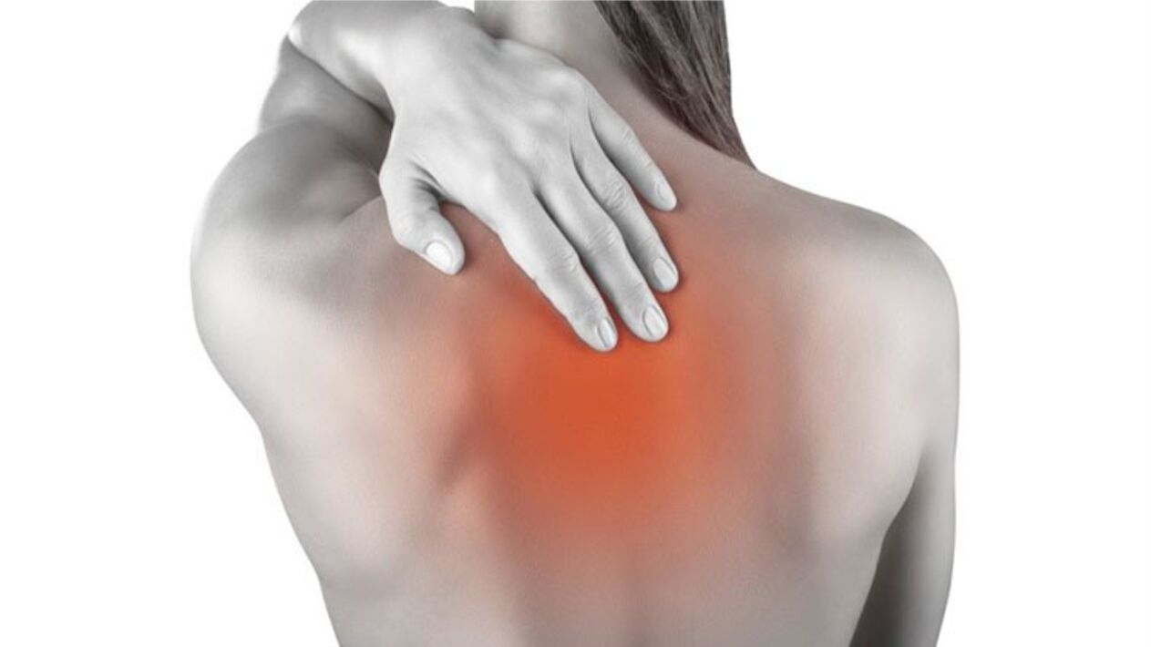 pain in the back between the shoulder blades